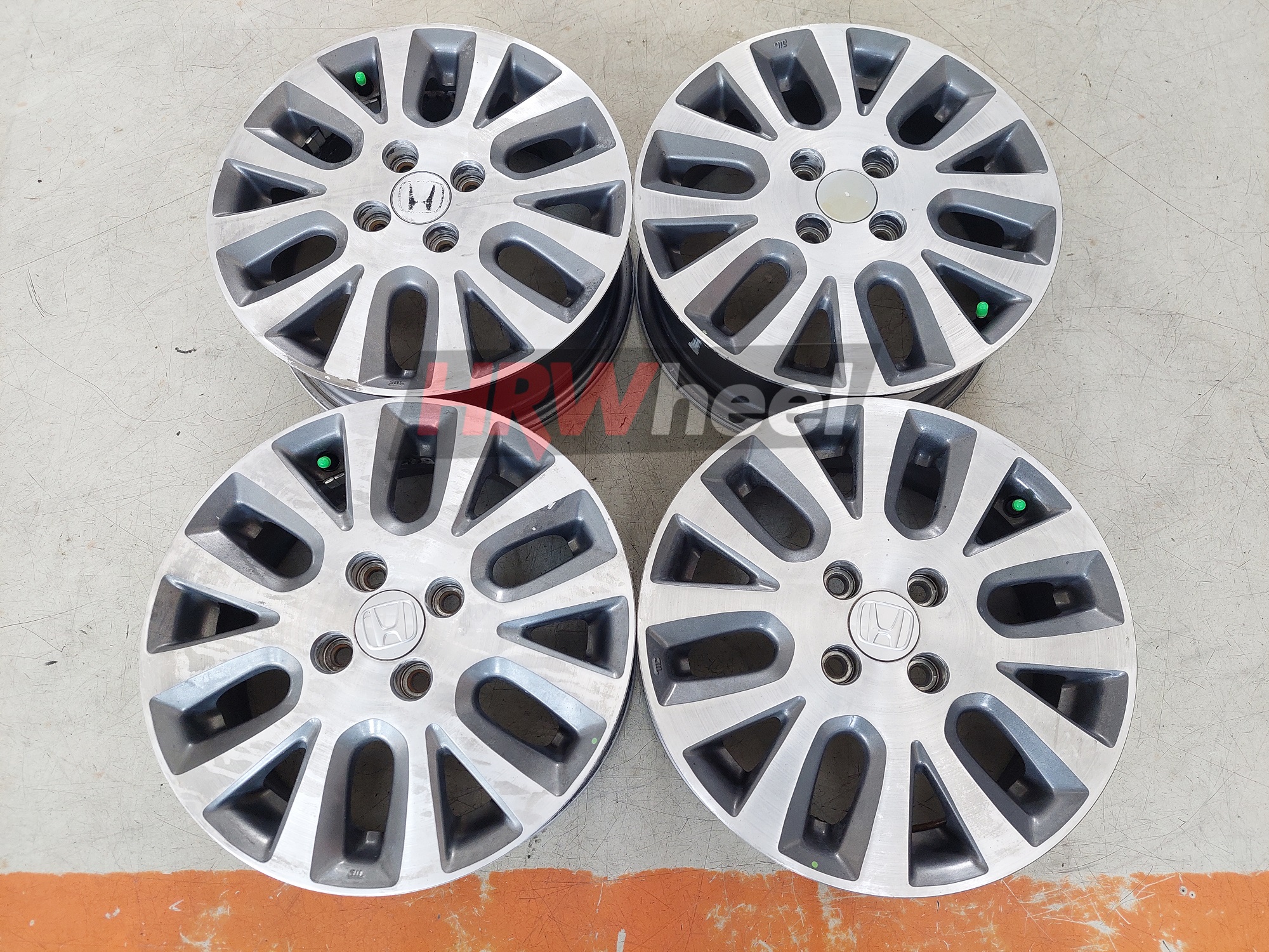 Velg Bekas Copotan Oem Mobilio R15 Lebar 5,5 Inc Hole 4 x 100 ET 53