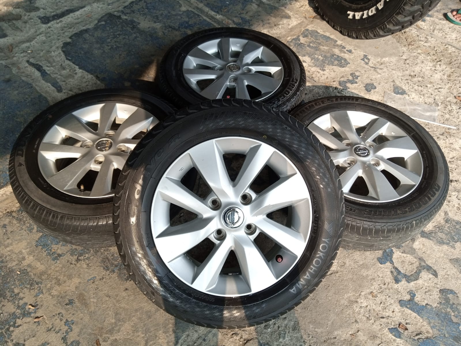 velg mobil bekas murah standar livina ring 15×5 lubang 4×114 seken bekas murah berkualitas